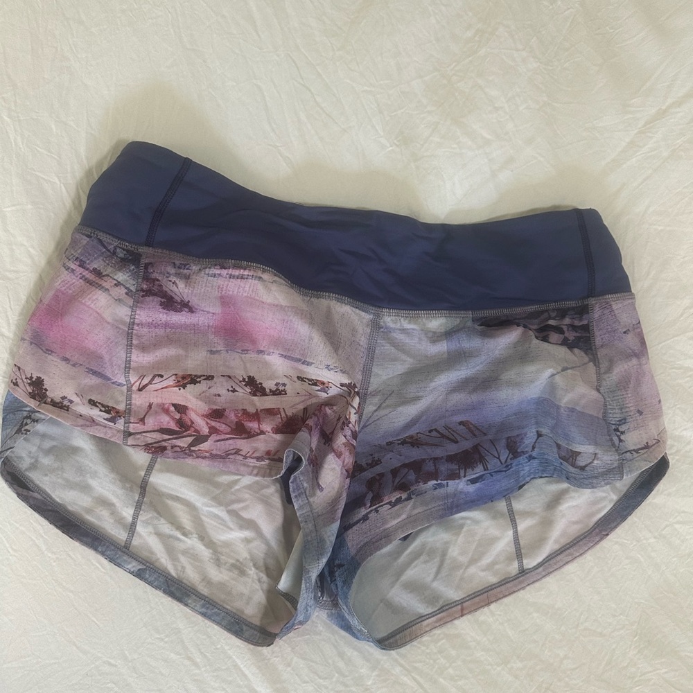 Lululemon Speed Up Shorts 2.5